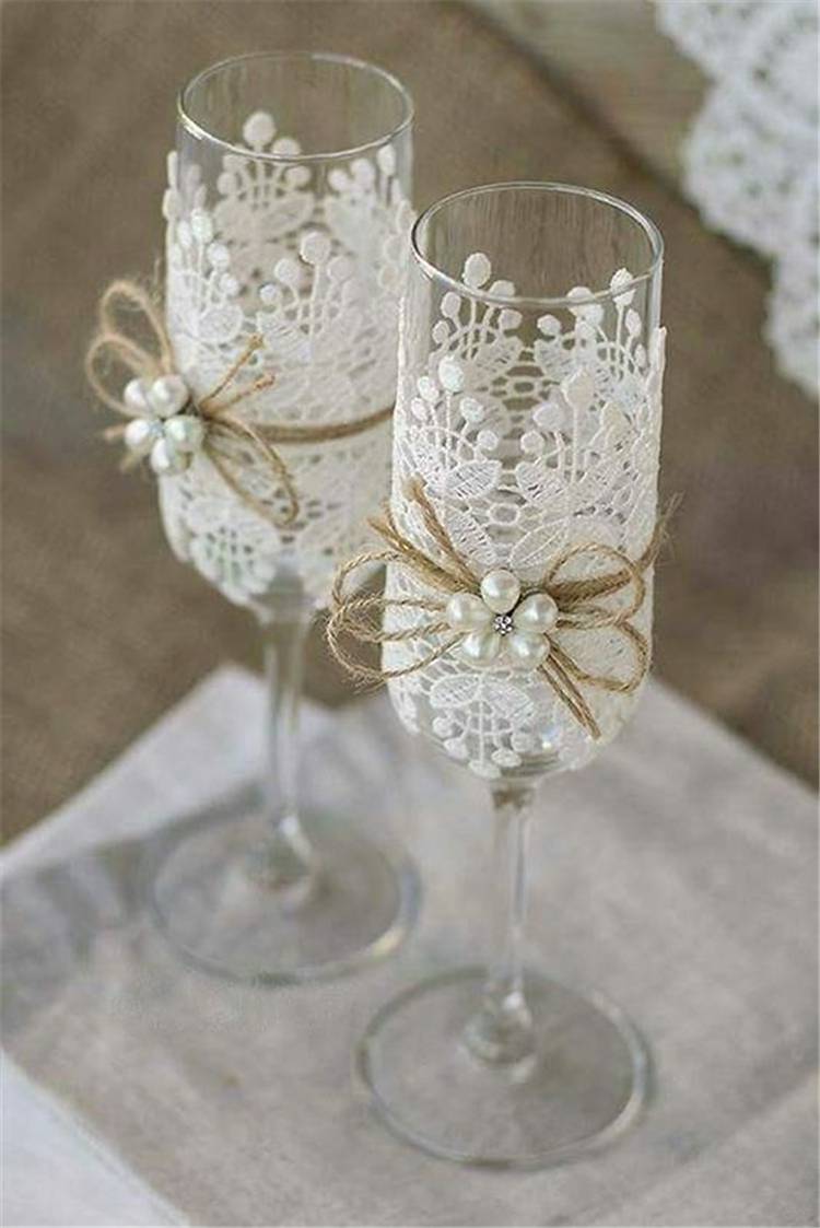 Elegant Wedding Champagne Glasses Decoration Ideas For A Perfect Rustic Wedding; Rustic Wedding; Wedding Glasses; Wedding Champagne Glasses; Champagne Glasses; Elegant Wedding; #rusticwedding #rustic #weddingglasses #champagneglasses #glassdecoration
