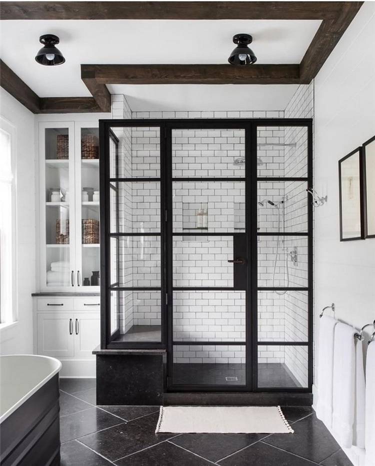 Chic And Modern Farmhouse Master Bathroom Decor Ideas You Would Want To Have; Chic Bathroom; Modern Bathroom; Farmhouse Bathroom Decor; Bathroom Decor Ideas; Farmhouse Master Bathroom Decor; Mater Bathroom; Bathroom Decor; #bathroomdecoration #bathroom #bathroomdesign #mirror #farmhouse #farmhousebathroom