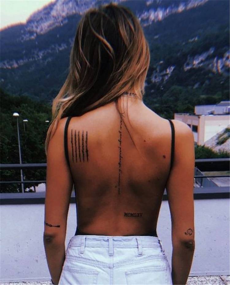 Gorgeous Back Tattoo Designs That Will Make You Look Stunning; Back Tattoos; Tattoos On The Back; Simple Tattoos; Back tattoos of a woman; Ribbon tattoos; Flower tattoos; Cross tattoos; Little prince tattoos; Symbol tattoo; Pattern tattoos; #tattoo #tattoodesign #backtattoo #tattooontheback #floraltattoo #flowertattoo
