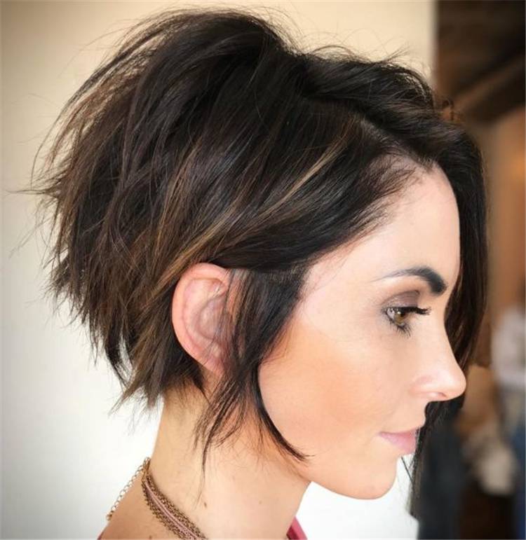 Gorgeous And Trendy Pixie Haircuts for Thick Hair You Will See This Year; Pixie Hairstyles; Pixie Haircuts; Pixie Haircuts Or Hairstyles For You; Haircut; Hairstyle; Stylish Haircut; Stylish Hairstyles; Pixie; #pixiehaircut #pixiehairstyle #shortpixie #shortpixiehair #trendyhair #stylishhairstyle
