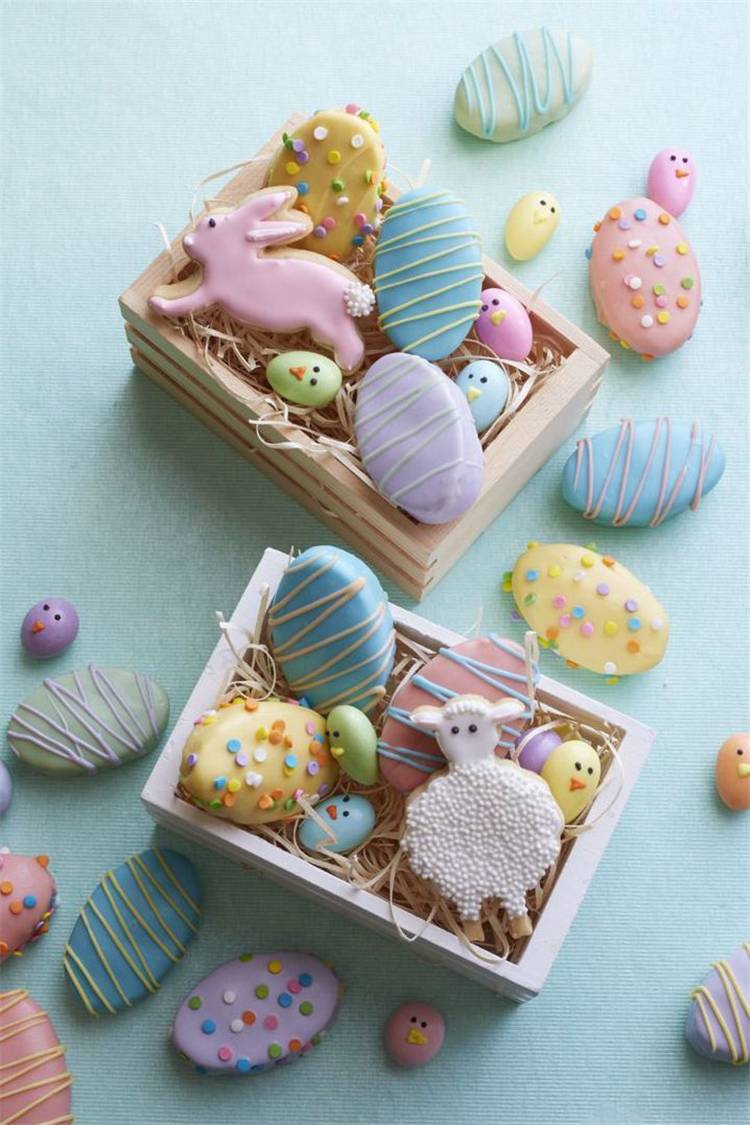 Cute And Delicious Easter Cookies To Make Your Easter Holiday More Sweeter; Easter Cookies; Cookies; Bunny Cookies; Egg Cookies; Chicken Cookies; Cute Cookies; Cookies For Kids; Easter; Easter Holiday; Easter Decor #Easter #Eastercookies #easterholiday #eastereggs #easterbunny 