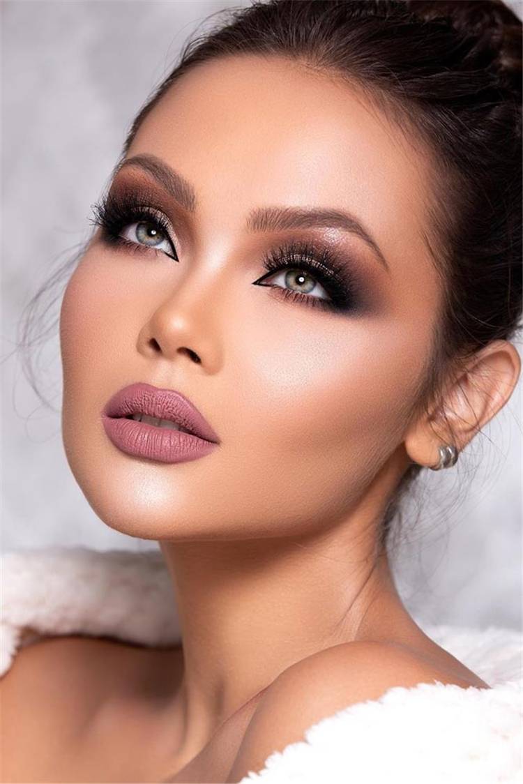 Bold Smokey Eye With Different Lipstick Colors Makeup Looks; Smokey Eye; Lipstick Colors; Makeup Looks; Bold Makeup Looks; Smokey Eye Makup; #makeup #smokeyeye #lipstickcolor #lipstickmakeup
