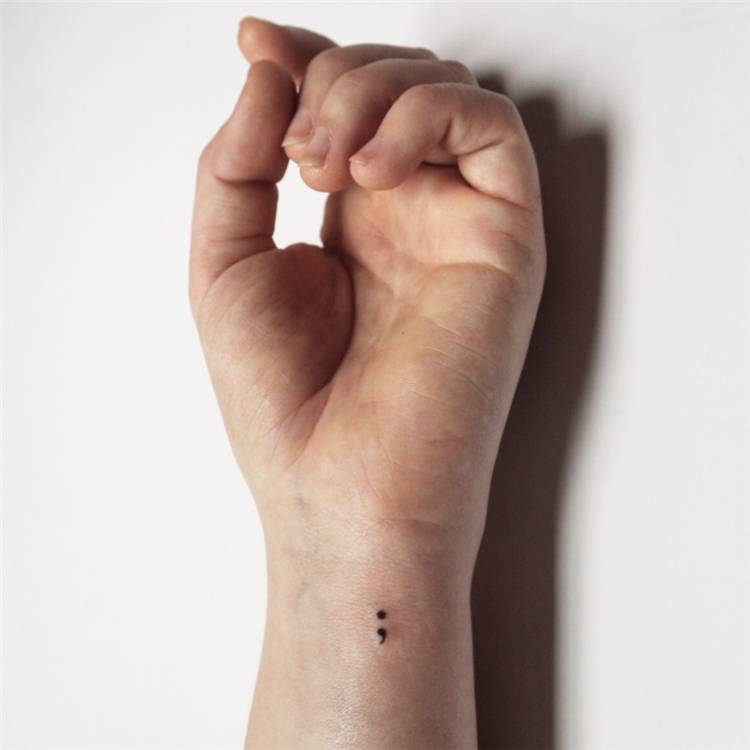 Small Tattoo Ideas For Your Ink Collection ASAP; Small Tattoo; Tiny Tattoo; Ink Tattoo; Tattoo #smalltattoo #tinytattoo #tattoo #tattoodesign