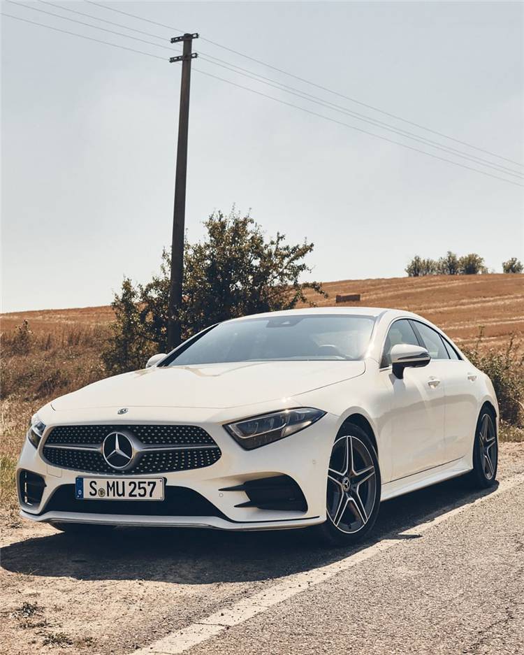 Facts For Women To Know And Love Mercedez Benz ; Luxury car; Luxury sports car; Fancy Car; Audi; BMW; Mercedes Benz G Wagon; Stunning Car; Pink Car; Race Car; #luxurycar #womencar #carforwomen #luxurysportscar #benz #mercedesbenz