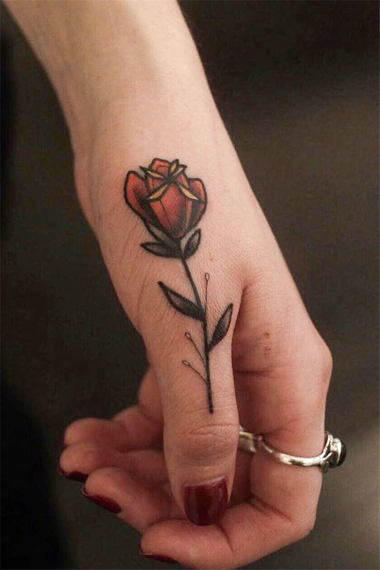 Gorgeous And Amazing Finger Tattoo Ideas; Finger Tattoo; Small Finger Tattoo; Tattoo; #fingertattoo #smalltattoo #tattoo