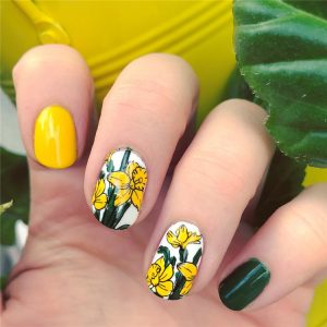 25 Gorgeous And Stunning Floral Nail Designs You Should Copy Right Now ...
