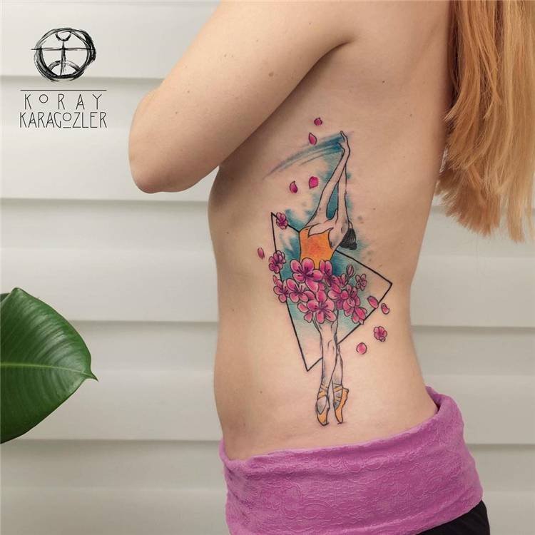 Cute And Pretty Watercolor Tattoo Ideas You Would Love; Watercolor Tattoo; Watercolor Tattoo Ideas; Tattoo; Floral Watercolor Tattoo; Ankle Watercolor Tattoo; Back Watercolor Tattoo; Arm Watercolor Tattoo; Leg Watercolor Tattoo; High Thigh Watercolor Tattoo; Shoulder Watercolor Tattoo; #watercolortattoo #tattoo #floraltattoo #floralwatercolortattoo #shoulderwatercolortattoo