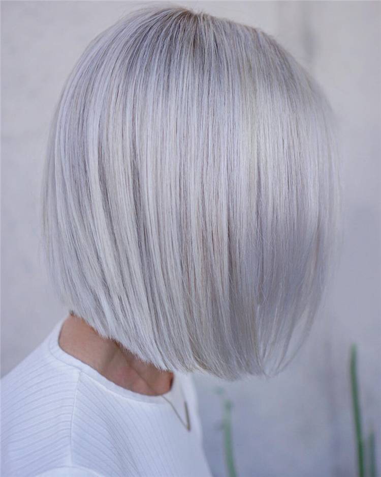 Gorgeous Silve Hair Looks For You To Rock This Summer; Slive Hair; Silver Color; Platinum Hair; Hair Color; Ash Brown Hair; Summer Hair; Hairstyles; #silverhair #silverhaircolor #haircolor #summerhair #platinumhair