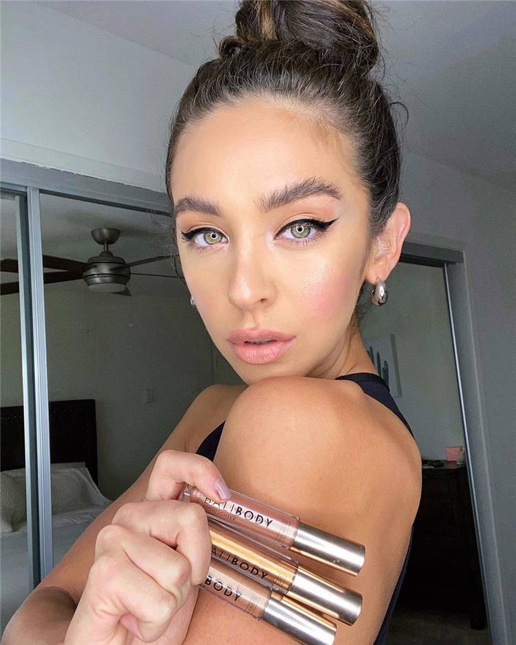 Natural Nude Eye Makeup Tricks You Should Know; Makeup Looks; Makeup Tips; Natural Makeup; Natural Makeup Looks; Nude Makeup Looks #makeup #makeuptips #naturalmakeup #naturalnudemakeup #nudemakeup