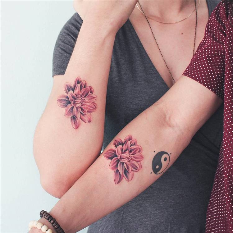 Best Friend Matching Tattoo Ideas For Your Inspiration; Friend Matching Tattoo; Matching Tattoo; Tattoo; Friend Tattoo; Tattoo Designs #tattoo #friendtattoo #friendmatchingtattoo #matchingtattoo #tattoodesigns