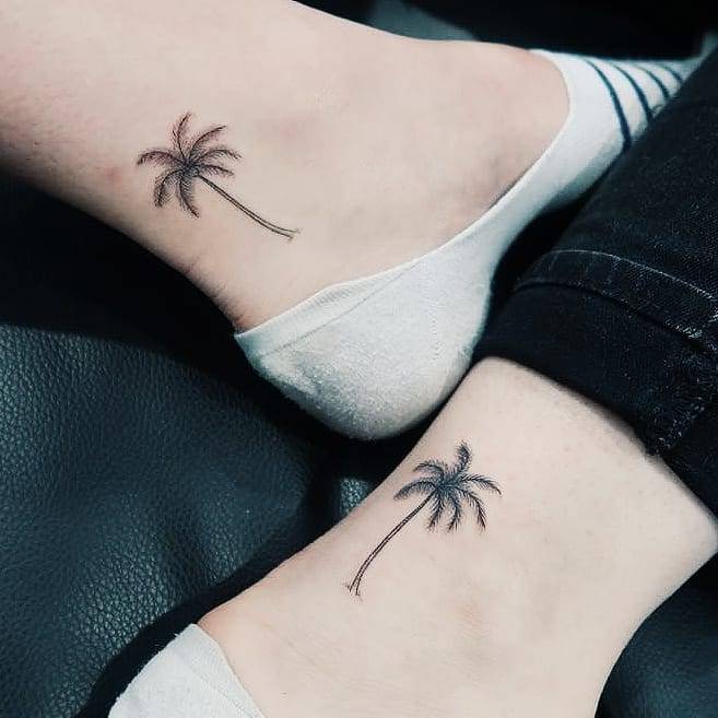 Gorgeous And Incredible Couple Matching Tattoo Designs You Must Try With Your Love; Couple Tattoo Ideas; Couple Tattoos; Matching Couple Tattoos;Simple Couple Matching Tattoo;Tattoos;  #Tattoos #Coupletattoo#Matchingtattoo