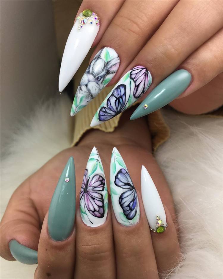 Stunning Acrylics Stiletto Nails You Need To Copy ASAP; Stiletto Nail Designs; Glitter Stiletto Nail; Ombre Stiletto Nail; Simple Stiletto Nail; Acrylic Stiletto Nail; Summer Nails; Summer Stiletto Nails Designs; Matte Stiletto Nails; #stilettonails #mattestilettonails #ombrenails #simplenails #acrylicstilettoonails #stiletto #stilettodesign