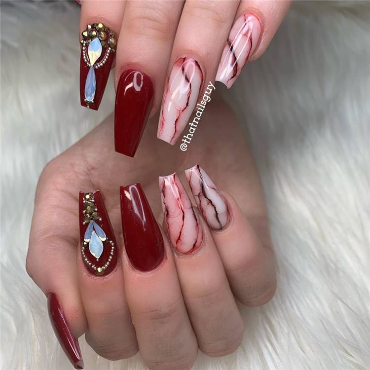 Trendy And Gorgeous Coffin Nail Designs You Would Love To Have; Simple Nails; Coffin Nail; Coffin Nail Designs; Acrylic Coffin Nail Designs; Best Acrylic Coffin Nail; #trendynail #summercoffinnails #coffinnail #acryliccoffinnails #holidaynails #nails #naildesign