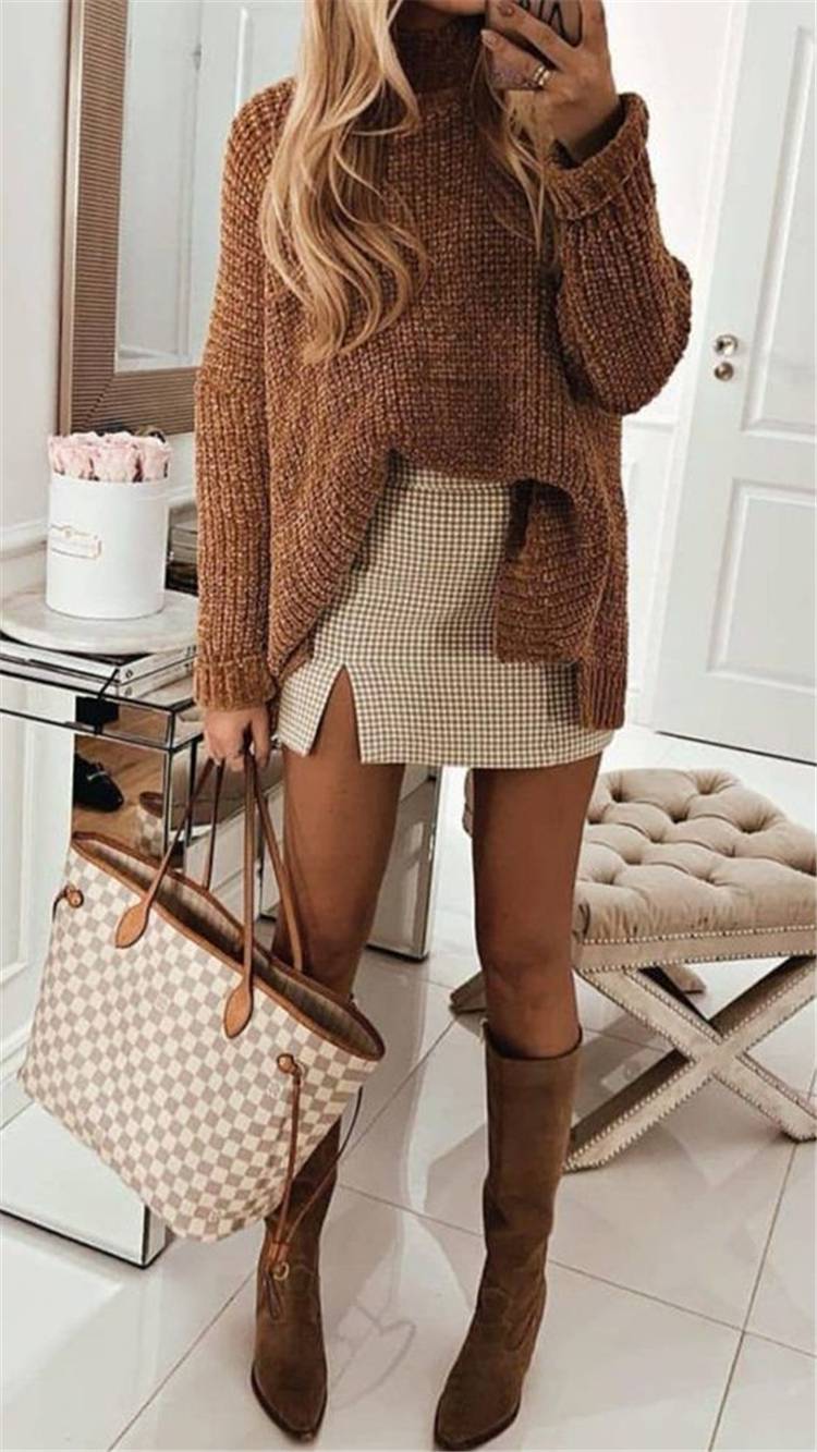 Chic Fall Outfit Ideas You Need To Copy Right Now; Fall Outfits; Outfits; Fashionable Fall Outfits; Trendy Fall Outfits; Fall School Outfits; Fall Dresses; Fall Street Outfits; Street Outfits; Fall School Dresses #outfits #falloutfits #trendyoutfits #schooloutfits #schoolfalloutfits #streetoutfits