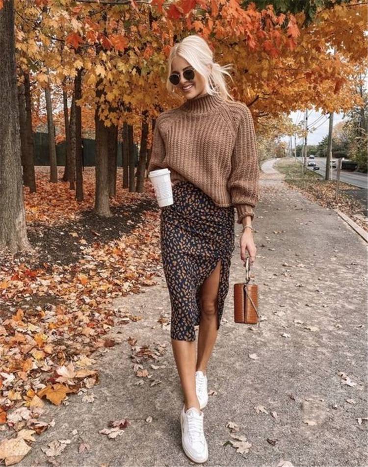 Chic Fall Outfit Ideas You Need To Copy Right Now; Fall Outfits; Outfits; Fashionable Fall Outfits; Trendy Fall Outfits; Fall School Outfits; Fall Dresses; Fall Street Outfits; Street Outfits; Fall School Dresses #outfits #falloutfits #trendyoutfits #schooloutfits #schoolfalloutfits #streetoutfits