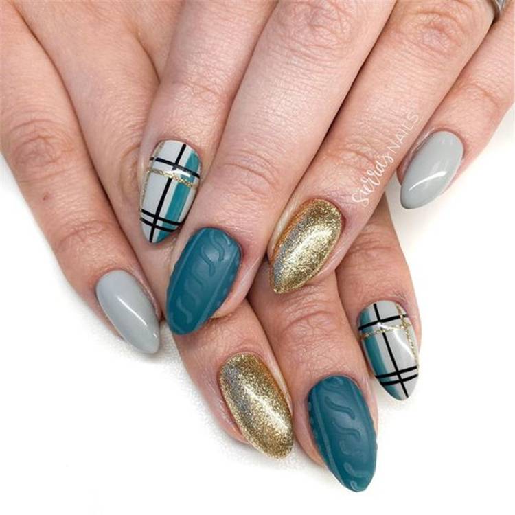 Gorgeous Plaid Pattern Nail Designs For Fall Season; Plaid Pattern; Plaid Pattern Nail; Nail Designs; Nail; Fall Nail; Fall Nail Design; #plaidpatternnail #plaidpattern #nail #naildesign #fallnail #fallnaildesign