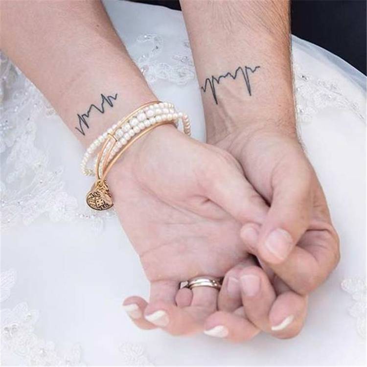 Cute And Stunning Couple Matching Tattoo Designs To Melt Your Heart; Couple Tattoo Ideas; Couple Tattoos; Matching Couple Tattoos; Cute Couple Matching Tattoo;Tattoos; #Tattoos #Coupletattoo#Matchingtattoo #couplematchingtattoo #cutetattoo