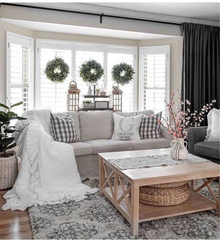 Gorgeous And Comfortable Winter Living Room Decoration Ideas For You; Modern Living Room; Rustic Living Room Decoration; Winter Living Room; Living Room Decoration Ideas; #livingroom #livingroomdecoration #decor #rusticlivingroom #boholivingroom #comfylivingroom #modernlivingroom #winterlivingroom #winterdecoration #winterlivingroomdecoration