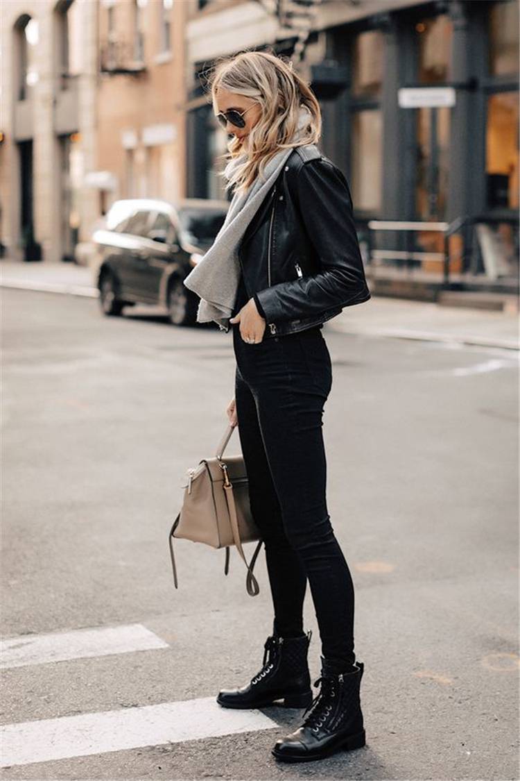 Stylish Winter Outfits With Combat Boots For You; Winter Outfits; Outfits; Combat Boots; Winter Combat Boots; Leather Jacket; Trench Coat; Faux Fur Coat; Oversize Sweater; #winteroutfit #outfits #leatherjacket #fauxfurcoat #oversizesweater #wintercombatboots #combatboots #boots
