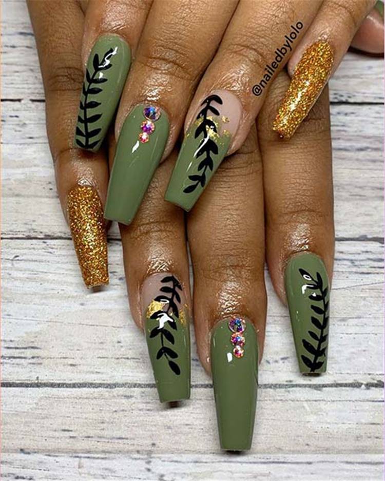 Stunning Olive Green Nail Designs You Must Copy Right Now; Nails; Nail Design; Olive Green Nail Color; Nail Color; Olive Green Coffin Nails; Olive Green Square Nails; Olive Green Oval Nails;#nails #naildesign #olivegreennail #olivegreennaildesign #olivegreencolor #coffinnails #squarenails