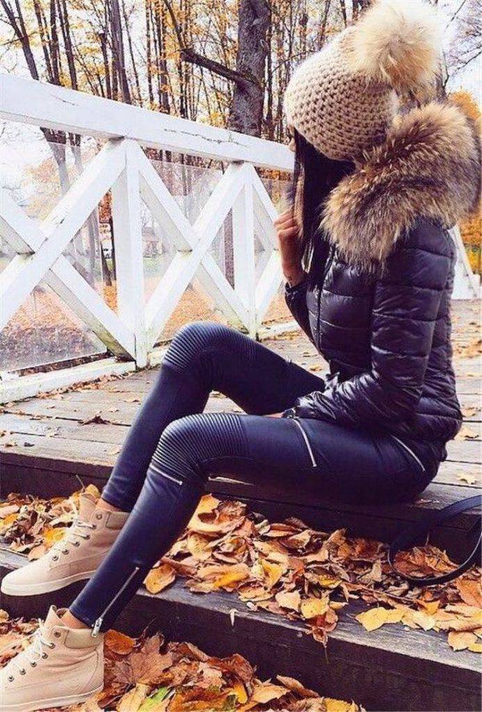 25 Trendy And Classic Winter Outfits To Update Your Wardrobe - Women