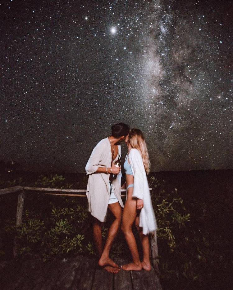 Romantic Couple Goals To Melt Your Tiny Heart; Lovely Couple; Relationship Goal; Romantic Relationship Goal; Love Goal; Dream Couple; Couple Goal; Couple Messages; Sweet Messages; Boyfriend Goal; Girlfriend Goal; Boyfriend; Girlfriend; Teen Couples; #Relationship #relationshipgoal #couplegoal #boyfriend #girlfriend #couple #coupletext #kissingcouple #cutecouple #sweetcouple