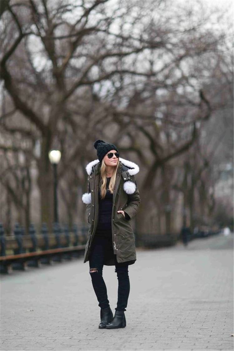 Trendy And Classic Winter Outfits To Update Your Wardrobe; Winter Outfits; Outfits; Winter Coat; Parka Jacket; Trench Green Coat; Faux Fur Coat; Oversize Sweater; Sweater Dress; Puffy Jacket; #winteroutfit #outfits #parkajacket #fauxfurcoat #oversizesweater #sweaterdress #puffyjacket