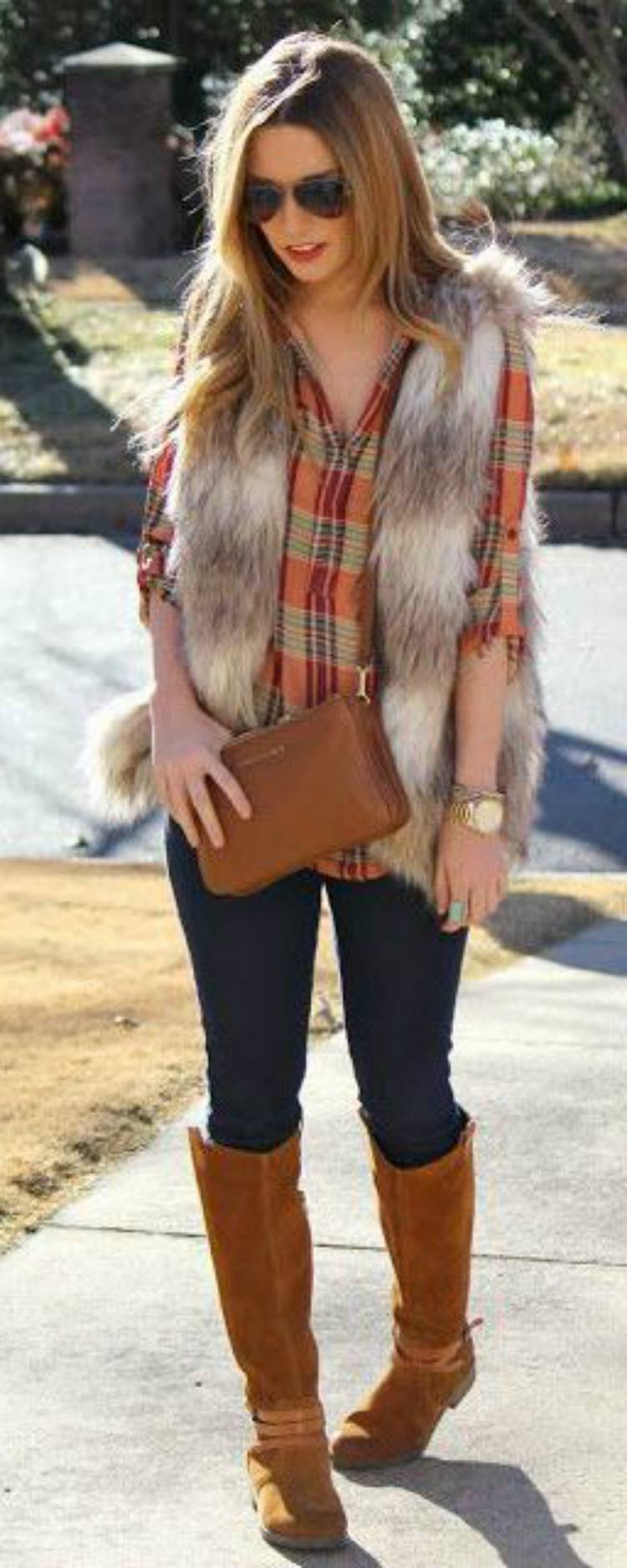 Stunning And Elegant Faux Fur Outfits In Winter; Winter Outfits; Outfits; Winter Coat; Faux Fur Jacket; Faux Fur Coat; Faux Fur Vest; Winter Faux Fur Outfits; Faux Fur Coat With Boots; Faux Fur Vest With Skirt; Winter Skirt; Winter Boots;#winteroutfit #outfits #fauxfurjacket #fauxfurcoat #fauxfurvest #winterboots #winterskirt #fauxfurcoatwithboots