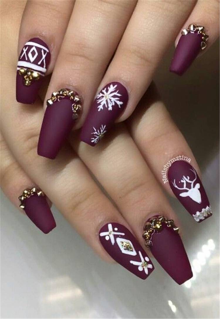 Gorgeous Arcylic Winter Coffin Nails You Must Follow; Winter Nails; Winter Coffin Nails; Coffin Nails; Arcylic Nails; Glitter Coffin Nails; Rhinestones Coffin Nails; Matte Coffin Nails; Christams Coffin Nails; #wintercoffinnails #coffinnails #arcyliccoffinnails #nails #mattecoffinnails #glittercoffinnails #christmascoffinnails