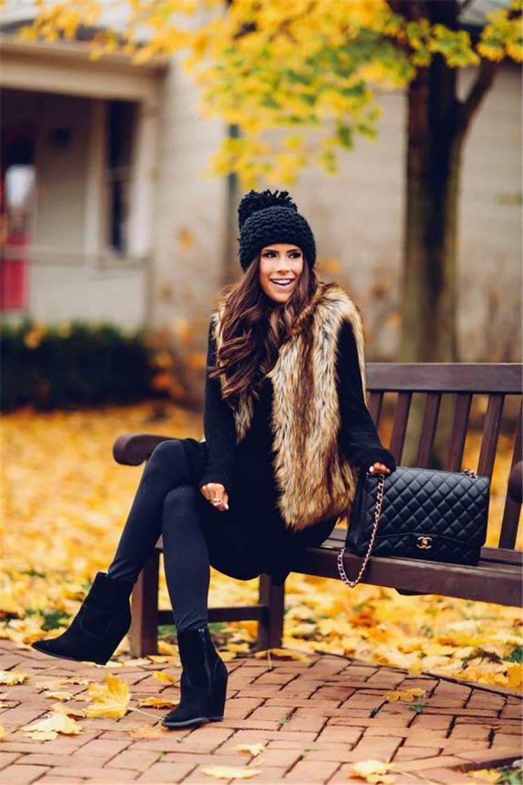 30 Ways To Rock This Winter With A Faux Fur Outfit; Winter Outfits; Outfits; Winter Coat; Faux Fur Jacket; Faux Fur Coat; Faux Fur Vest; Winter Faux Fur Outfits #winteroutfit #outfits #fauxfurjacket #fauxfurcoat #fauxfurvest 