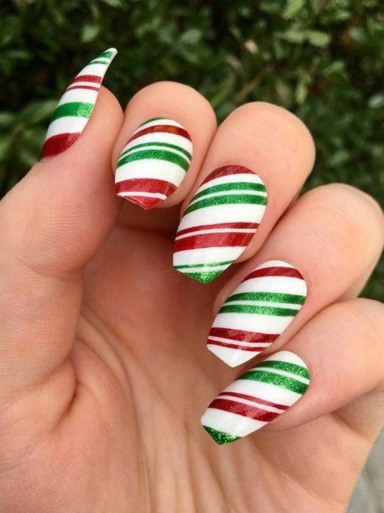 Gorgeous Christmas Nail Designs With Green And Red Colors; Christmas Red Nails; Red Nails; Christmas Nails; Christmas Square Nails; Christams Coffin Nails; Christmas Green Nail; Christmas Stiletto Nails; Holiday Nails #nails #nailsdesign #christmasnails #christmassquarenails #christmascoffinnails #christmasgreennail #christmasstilettonails #holidaynails #holidayrednails #christmasrednails