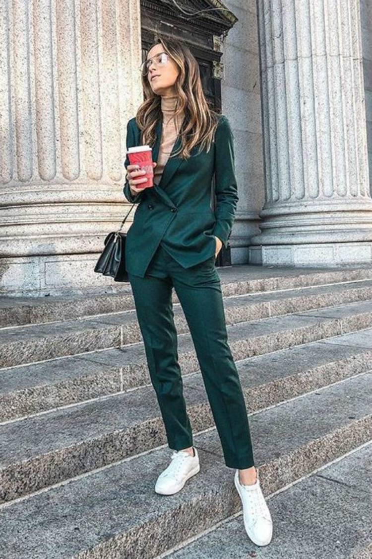 Trendy Spring Outfits To Make You Glam In Spring; Spring Outfits; Outfits; Demin Jacket; Overalls Outfits; Sweater Outfits; Spring Suits; Hoodie Outfits; Cute Spring Outfits; #springoutfits #outfits #springsweateroutfits #springhoodie #springoveralls #springjackets