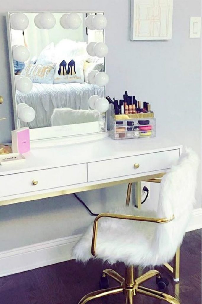 30 Gorgeous Makeup Vanity Table Designs For Your Beauty Inspiration ...