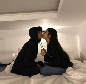 30 Adorable Teen Couple Goals For Your Sweet Love Story - Women Fashion ...