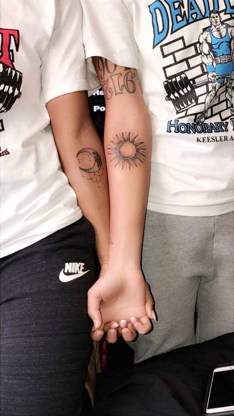 Couple Matching Tattoo Designs For The Coming Valentine's Day; Couple Tattoo Ideas; Couple Tattoos; Matching Couple Tattoos;Simple Couple Matching Tattoo;Tattoos; Valentine's Day; Valentine's Tattoo #valentine's #valentine'stattoo #Tattoos #Coupletattoo#Matchingtattoo