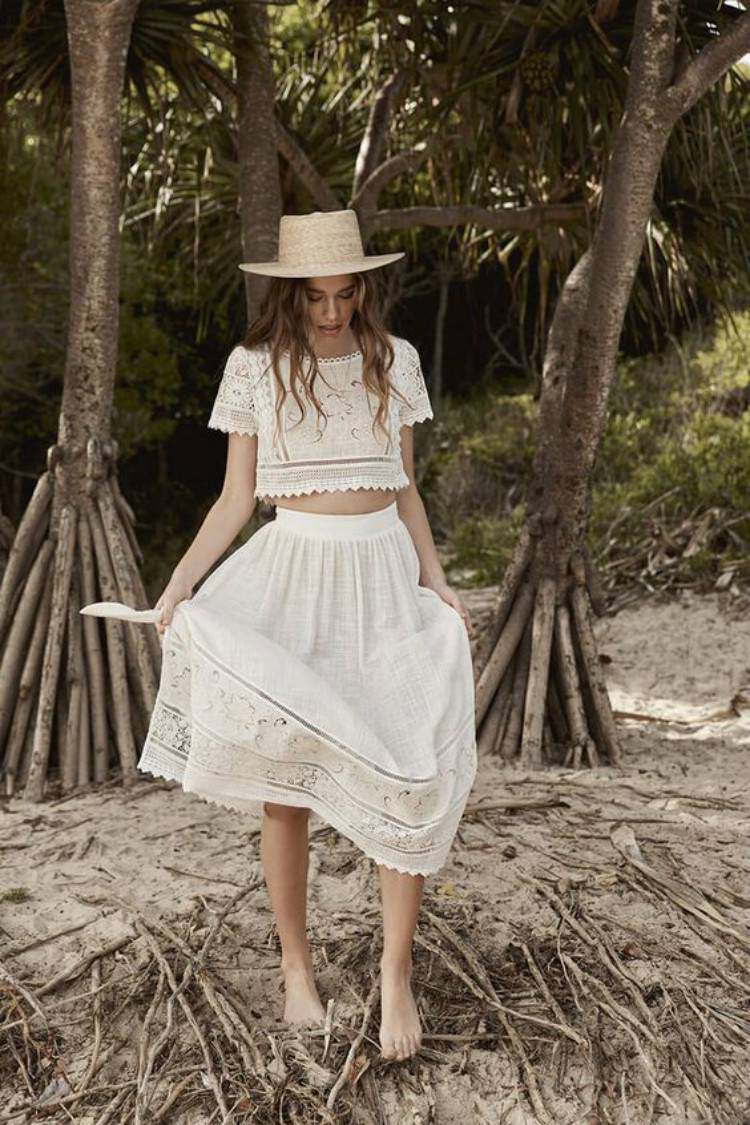 Stunning And Sexy Beach Outfits For Your Summer Holiday; Summer Dress; Beach Outfits; Beach Dress; Hot Shorts; Linen Pants; Boho Dress; Beach Boho Dress; Sexy Outfits; Summer Outfits #summeroutfits #beachdress #beachoutfits #hotpants #linenpants #bohodress #beachbohodress #sexydress #sexyoutfits