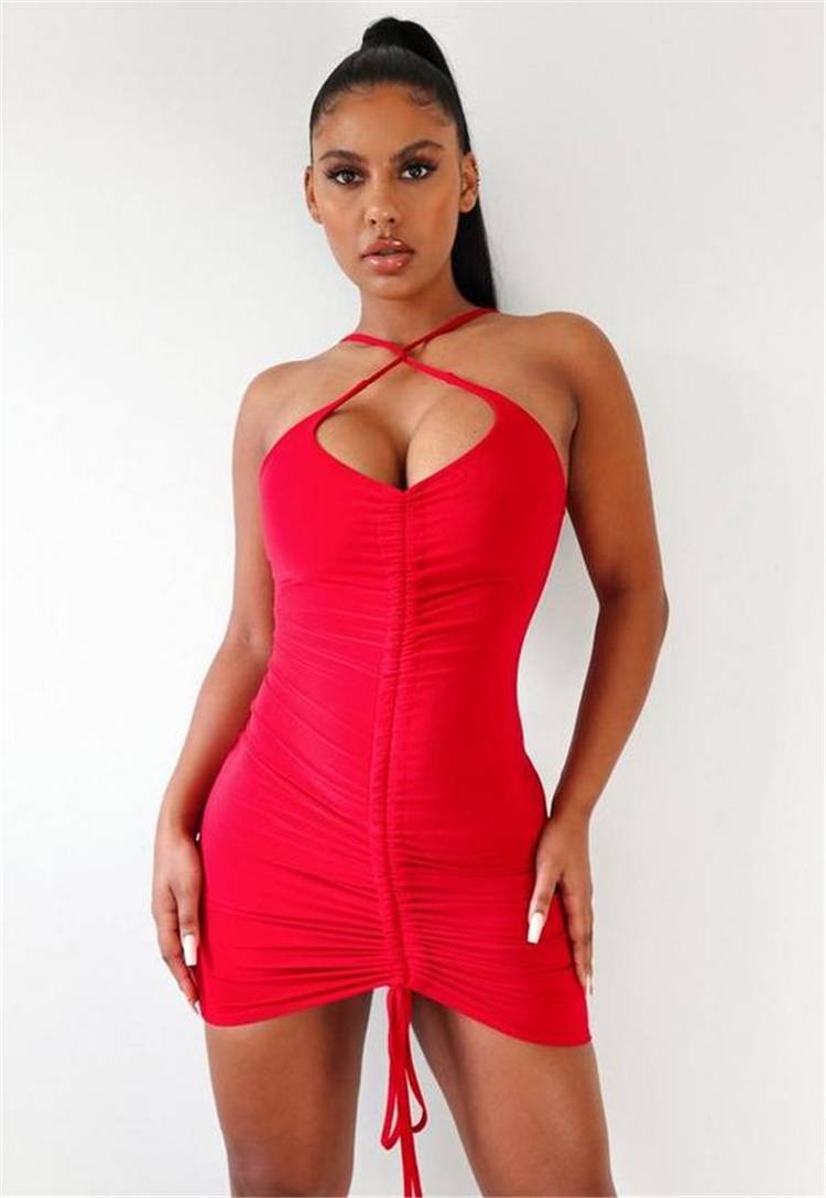 Sexy Night Out Outfits To Make You Glamorous; Night Out Outfits; Sexy Outfits; Outfits; Party Outfits; Red Sexy Dress; Sexy Jumpsuit; Sexy Night Out Outfits; #outfits #sexyoutfits #partyoutfits #reddress #reddressoutfits #sexyjumpsuit #jumpsuit 