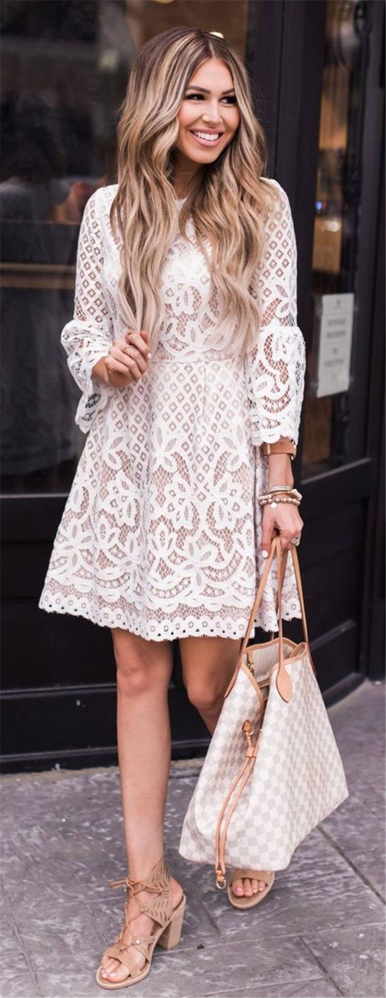 Stunning Spring Work Outfits To Make You Glam; Spring Outfits; Outfits; Spring Skirt; Spring Blouse Outfits; White Shirt Outfits; Spring Lace Dress; Spring Culottes; Cute Spring Outfits; Spring Work Outfits #springoutfits #outfits #springshirtoutfits #springskirt #springculottes #springlacedress #whiteshirt
