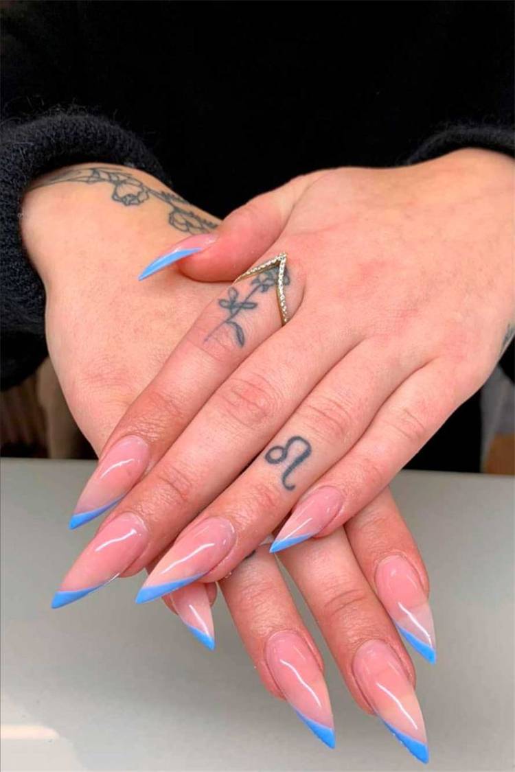Gorgeous French Tip Nail Designs For Your Inspiration; French Nails; Simple Nails; Nail Designs; Square French Nail Designs; Coffin French Nail Designs; Stiletto French Nails; French Tip Nails; #nails #nail #frenchnail #simplenail #naildesign #squarefrenchnail #coffinfrenchnail #stilettofrenchnail #frenchtipnails