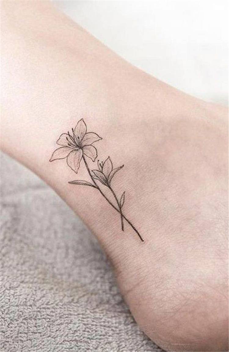 Gorgeous Spring Floral Tattoo Designs You Need Now; Floral Tattoo; Tattoo Design; Tattoo; Spring Floral Tattoo; Tulip Tattoo; Lily Tattoo; Cherry Blossom Tattoo; Flower Tattoo; Arm Tattoo; Finger Tattoo #tattoo #tattoodesign #floraltattoo #rosetattoo #tuliptattoo #lilytattoo #armtattoo #fingertattoo #watercolortattoo #springflower #springflowertattoo #cherryblossomtattoo