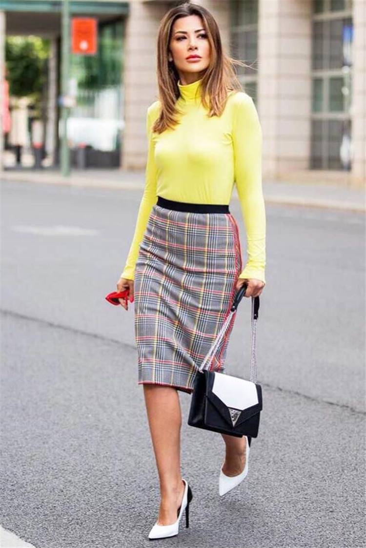 Trendy Work Outfits To Make You Have A Nice Day; Spring Outfits; Outfits; Printed Skirt; Spring Blouse Outfits; White Shirt Outfits;Work Pants; Spring Suits; Cute Spring Outfits; Spring Work Outfits #springoutfits #outfits #springshirtoutfits #springskirt #springblouseoutfits #worksuits #workpants #springworkoutfits #whiteshirt