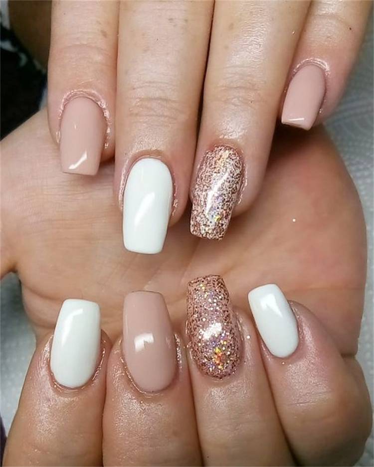 Amazing Graduation Nail Designs For Your Big Day; Nail; Nail Design; Graduation Nail Design; Glitter Nail Designs; Triangle Nail Designs; Lovely Graduation Nail; #glitternail #trianglenaildesign #nail #naildesign #graduationnail #graduationnaildesign 