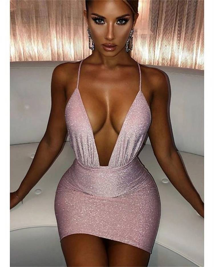 Sexy And Elegant Party Outfits To Make You Glam; Party Outifts; Night Club Outfits; Sexy Outfits; Sexy Party Outifts; Sexy Night Club Outfits; Clubbing Outfits; Party Bodycon Dress; Party Skirt; Party Mini Skirt; #outfits #partyoutfits #nightcluboutfits #sexyoutfits #partydress #miniskirt #bodycondress #bodyconskirt #partylongdress