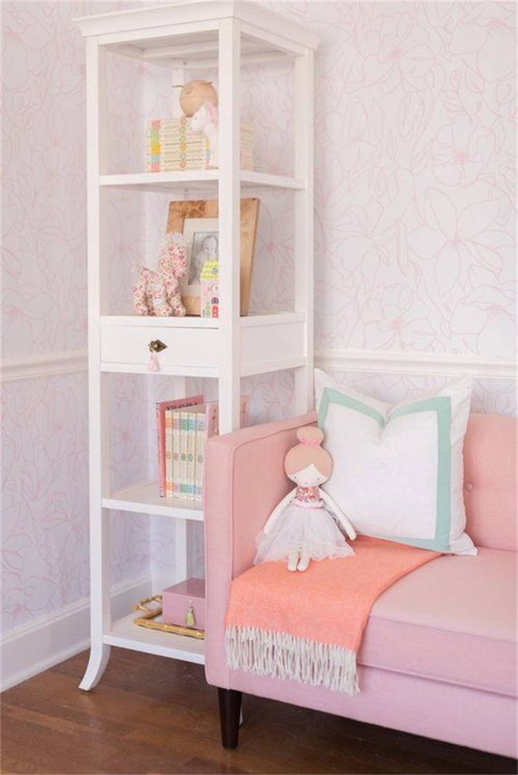 Dreamy Teen Girl Bedroom Ideas For Your Princess; Home Decor; Bedroom Decor; Girl Bedroom; Girl Bedroom Decoration; Teen Girl Bedroom; Pretty Bedroom; Bedroom Makeover; Boho Teen Girl Bedroom Decoration; Colorful Bedroom Decoration #bedroomdecoration #homedecor #girlbedroom #bedroommakeover #bohobedroom #prettybedroom #girlbedroomdecor
