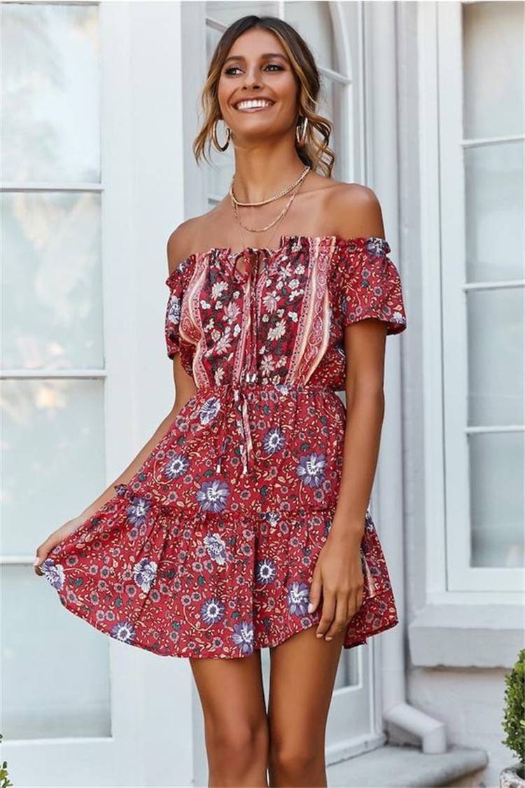 Trendy Off The Shoulder Outfits To Make Your Summer Hotter; Off The Shoulder Outfits; Outfits; Off The Shoulder Dress; Off The Shoulder Top; Off The Shoulder; Summer Outfits; #outfits #summeroutfits #offtheshoulderdress #offtheshoulder #offtheshouldertop #summerofftheshoulder