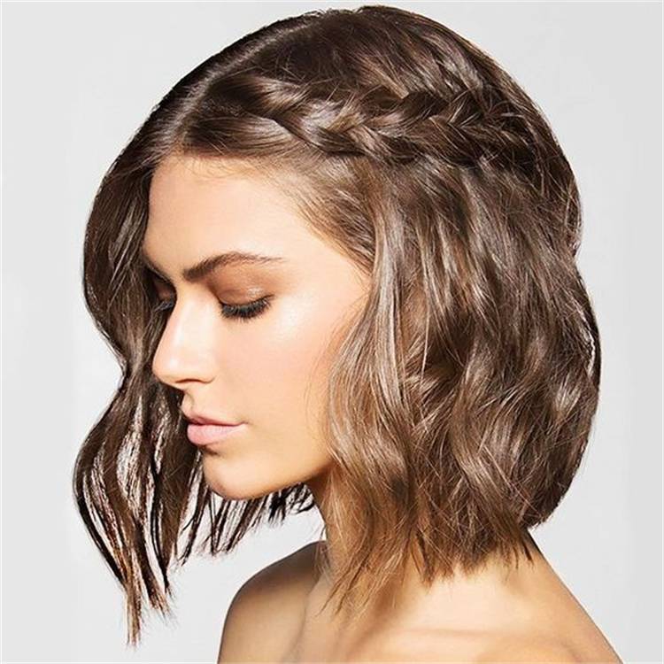Pretty Side Braid Hairstyles You Would Fall In Love With; Side Braid Hairstyle; Braid Hairstyles; Hairstyles; Hair Ideas; Side Braid Bob Hairstyles; Side Braid Ponytail; Side Braid Updo Hairstyles #hairstyle #hairidea #braidhairstyle #sidebraidhairstyle #sidebraidponytail #sidebraidbobhairstyles #sidebraidupdo