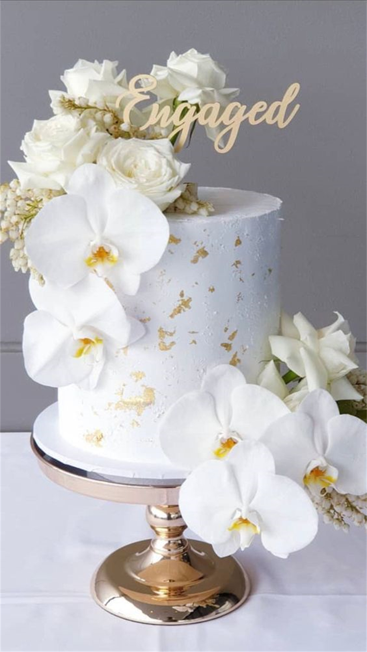 Classic And Elegant Wedding Cake Ideas For Your Big Day; Wedding Cake; Rustic Wedding Cake; Modern Wedding Cake; Romantic Wedding Cake; Unique Wedding Cake; Cake #weddingcake #rusticweddingcake #romanticweddingcake #modernweddingcake #weddingcakeDIY