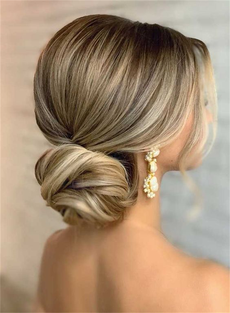 Gorgeous And Chic Updo Hairstyles For Your Inspiration; Hairstyles; Updo Hairstyles; Wedding Hairstyles; Chic Hairstyles; Bun Hairstyles; High Bun Updo Hairstyles; Low Updo Hairstyles; Braided Updo Hairstyles; #hairstyles #updo #updohairstyles #lowupdohairstyles #highbunupdohaistyles #braidedupdo #weddinghairstyles #chichairstyle