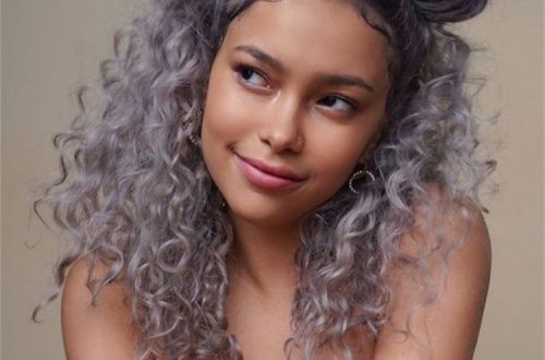 Amazing And Cute Hairstyles For Curly Hair; Bob Hairstyles; Hairstyles; Curly Bob Hairstyle; Hair Type; Hair Ideas; Curly Hairstyles; Curly Ponytail; Curly Space Bun; Curly Top Knot; #hairstyles #bobhairstyle #curlyhairstyles #curlybobhairstyles #curlyponytail #curlyspacebun #curlytopknot