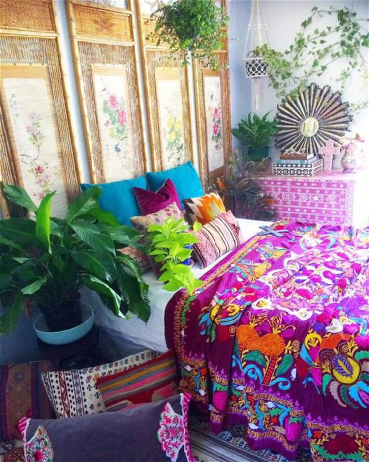 Bright Boho Color And Style Decoration For Your Sweet Home; Boho Living Room; Boho Bedroom; Boho Kitchen; Boho Style; Boho Home Decor; Home Decor; Living Room Decor; Bedroom Decor; Kitchen Decor #homedecor #bohodecor #boholivingroom #bohokitchen #bohobedroom #livingroomdecor #bedroomdecor #kitchendecor